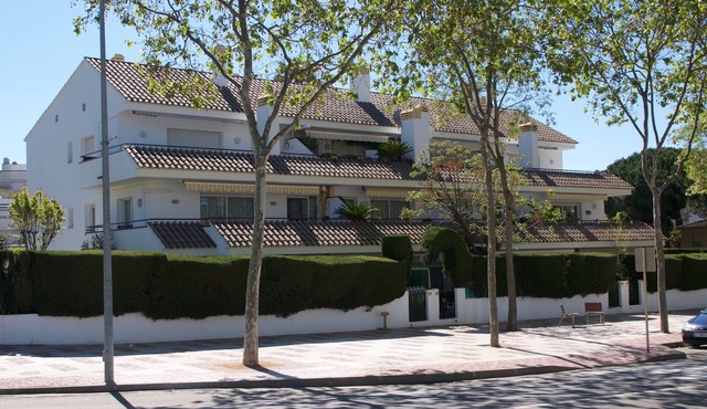 Two rooms Apartment/flat in S'Agaro with shared pool and garden