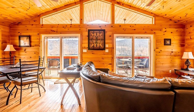 Two, Side-By-Side 1BR Riverfront Cabins! Sleeps 4