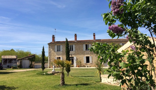 Two south Bordeaux Bed & Breakfast in the quiet and greenery