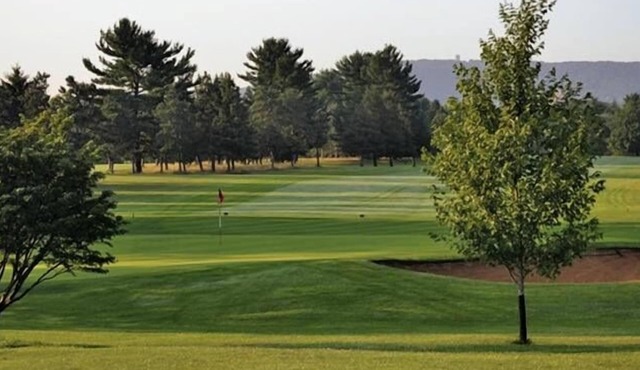 Two Spacious 2 Bedroom Suites - Explore America on Wheels & Lehigh Valley!