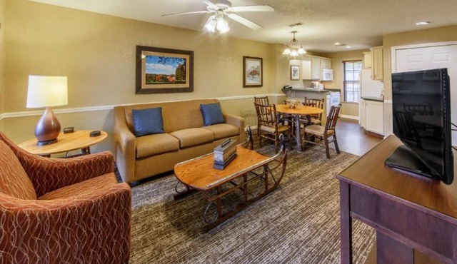 Two Spacious Villas | Indoor Pools, Game Nights & Nature Trails – All-in Escape