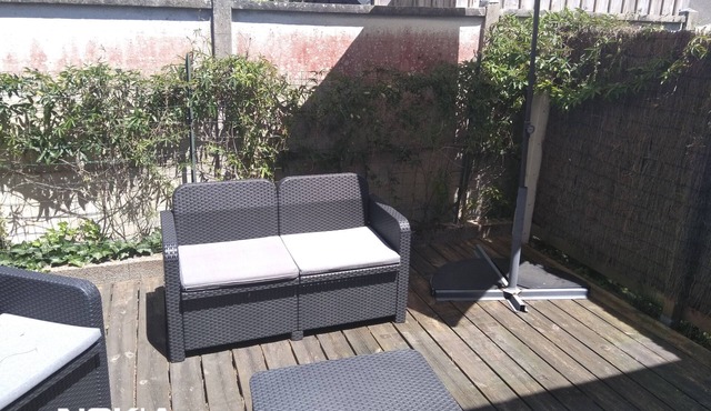 Two-storey apartment 200m from the beach