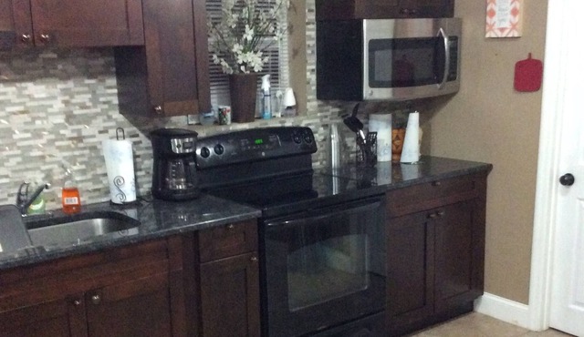 Two story spring break lake house( long term stay specials)