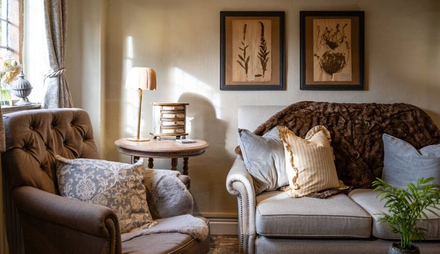 Two Stunning Cottages near Stratford-upon-Avon