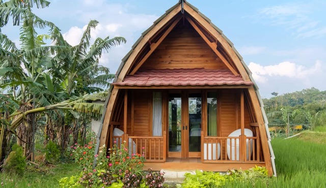TwoSpaces Living at deRos Resort & Cafe, Bogor