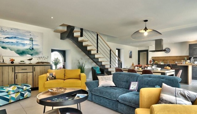 Ty an heol in Plouescat, spa, garden and terraces