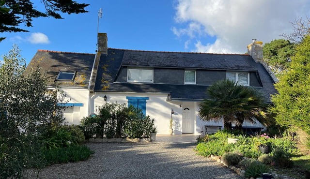 "Ty Berc'hed - Coeur de Bretagne" Bigouden farmhouse close to the sea and in a peaceful setting