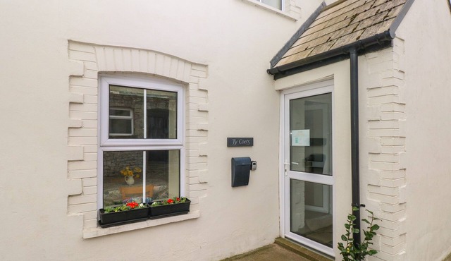 TY COETS, MORFA FARM, pet friendly in Llantwit Major