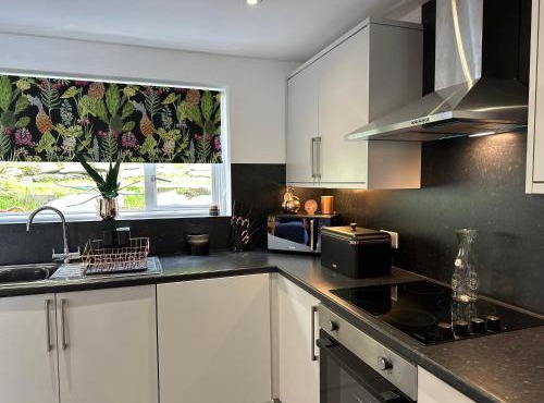 Ty Cwm - Cwmcarn Valley House