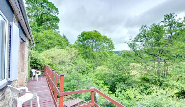 Ty Dulas - Two Bedroom House, Sleeps 5