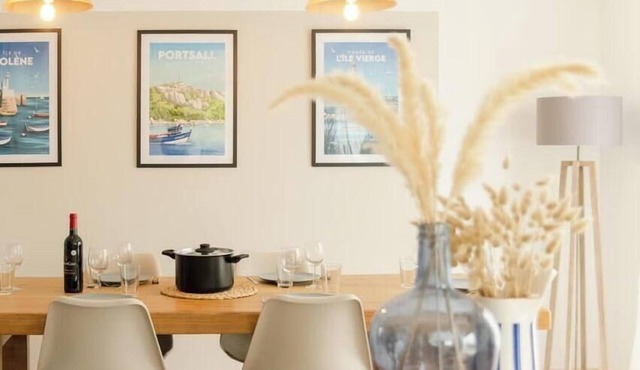 Ty Kaer - Charming new house