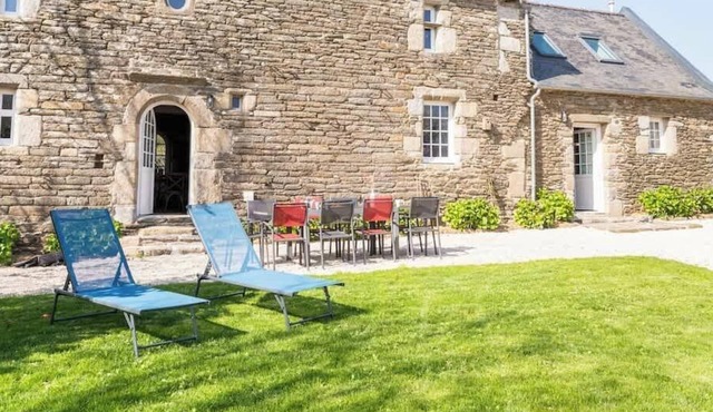 TY LAOUEN - Charming Breton house in a quiet location with sauna