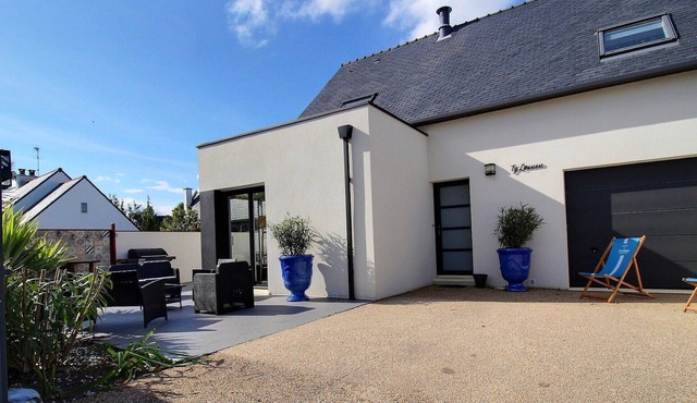 Ty Laouen Gite Quiberon with Private Terrace, Garden, Bikes, and Wi-Fi