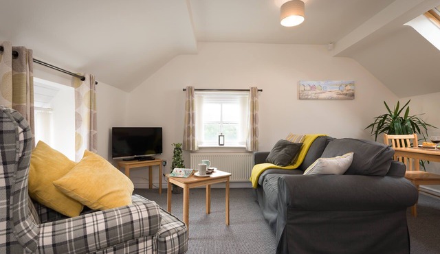 Ty Mabon: 1‑Bed First-Floor Apartment in Aberffraw | Managed by Anglesey Holiday Lettings