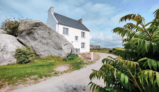 Ty Meham, à 700m de la plage et Meneham, grand terrain calme