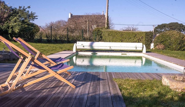 ty michel · Swimming pool access to beaches and sh
