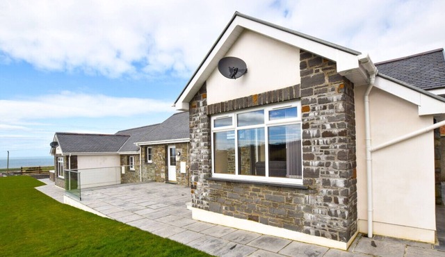 Ty Pair - Two Bedroom House, Sleeps 4