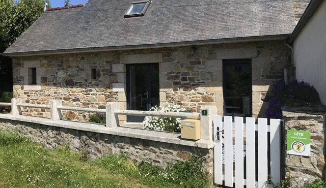 Ty Rozenn Gwenn - PLOUGUIEL