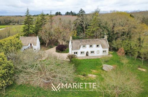 -TY TAD - Magnifique Chaumiere entierement renovee