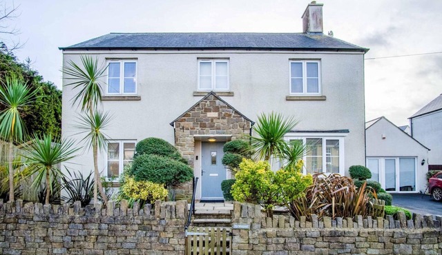 Ty Whiteford - 6 Bed Holiday Home - Llanrhidian