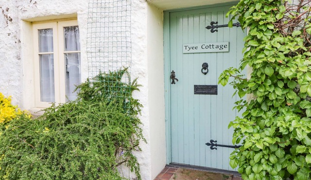 TYEE COTTAGE, country holiday cottage in Burton-In-Kendal