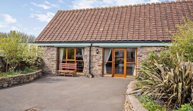 Tyn Cellar Cottage - 2 bedroom self catering