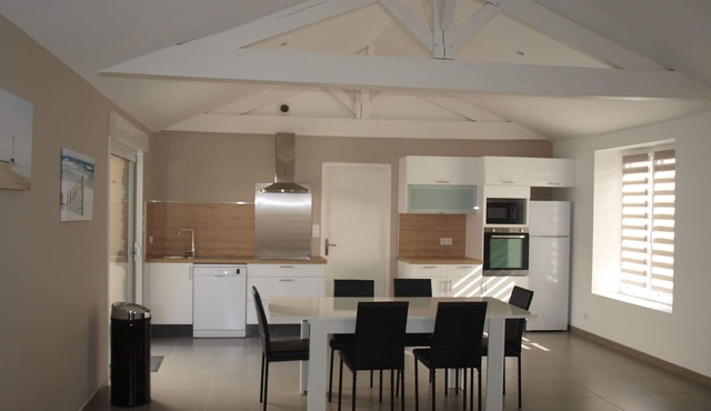 TYPICAL VENDEENNE HOUSE, 6 PEOPLE