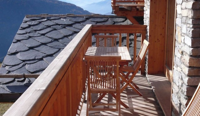 Typical chalet, south-facing terrace, breathtaking VIEW of the Tarentaise Valley