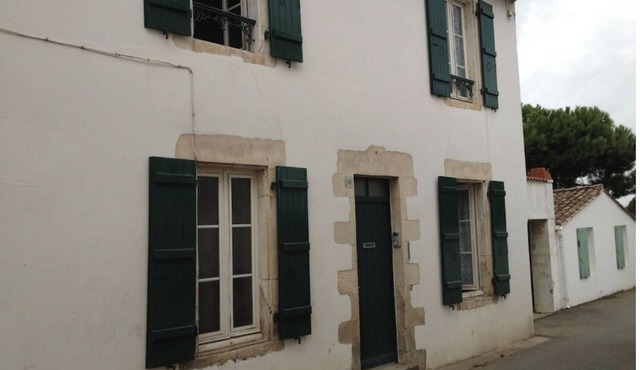 Typical, completely renovated Réthaise house