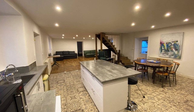 Typical Corrézienne house near the town center and 5' min from the lake by car