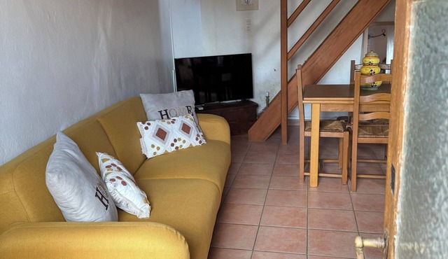 Typical Corsican village house. In the heart of the village. 5 min from the beach