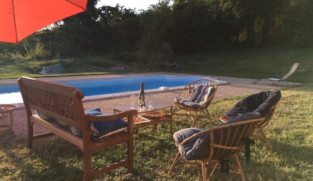 Typical Périgord house 12 to 15 people with private pool, near Périgueux