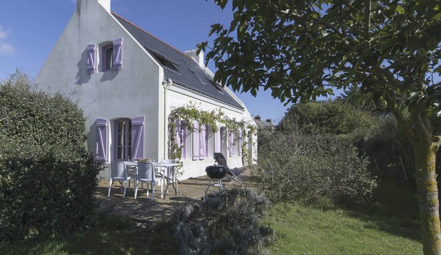 Typical house near wild coast - Pets allowed