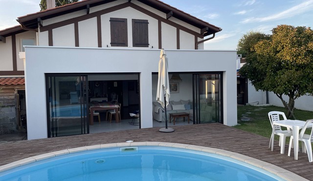 Typical Landaise villa with swimming pool