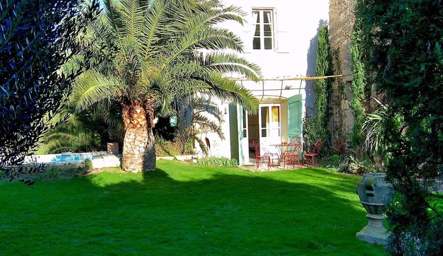 Typical Languedoc grape picker house with swimming pool
