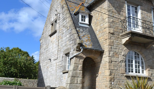 Typical Malouin house with free parking