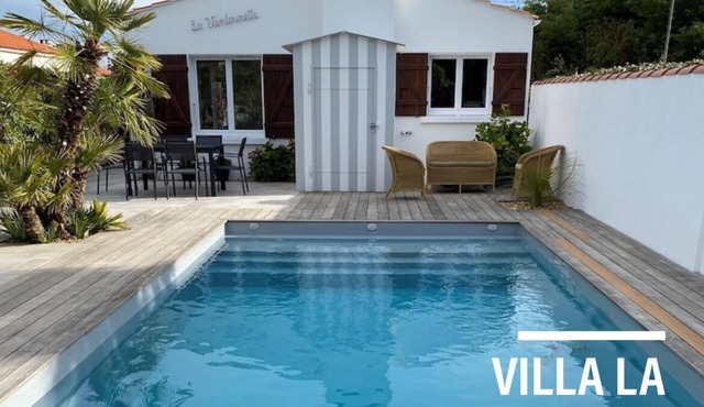 ☀️ Typical Oléron villa with heated pool, 5 minutes from the beach! 🌊