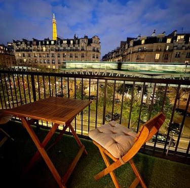 Typical Parisian apartment with balcony, Eiffel Tower