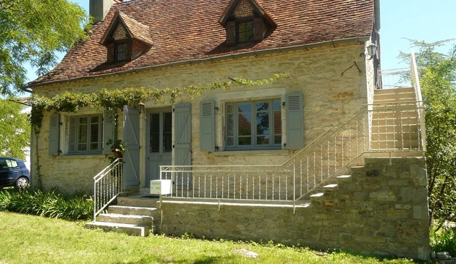 Typical Quercy house with heated pool