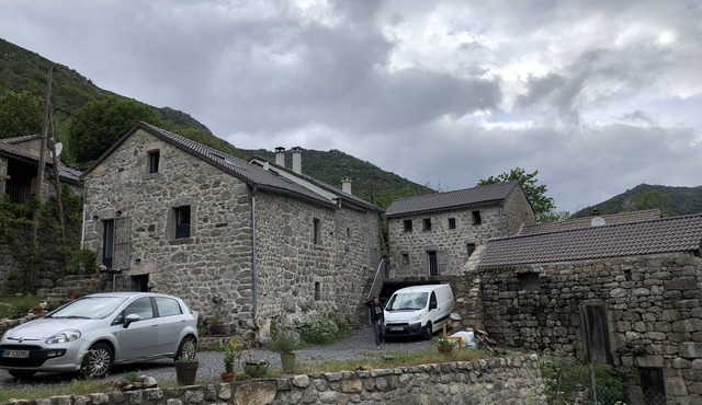 Typical renovated house, magnificent view, well equipped. Sleeps 10.