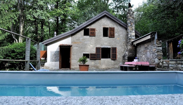 Typical, Romantic Tessiner Cottage