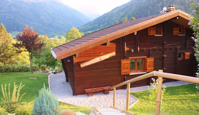 Typical Savoyard chalet, independent, warm and cozy