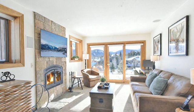 Tyra Evergreen Condo: Ski In/Ski Out, Mountain Views