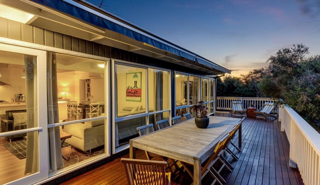 Tyrone Beach House - Cosy Family Getaway - WiFi - Linen Included