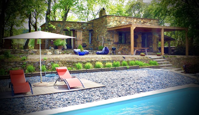U Filanciu stone house in the heart of the Patrimonio vineyards