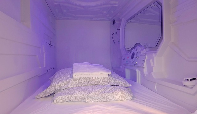 U Street Capsule Hostel