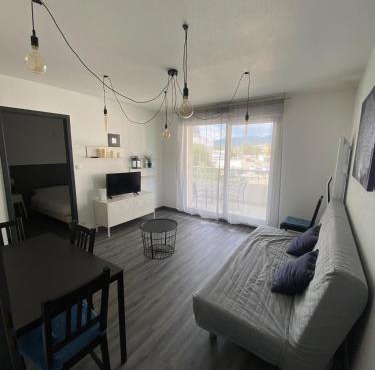 U1 Chaleureux appartement avec balcon à Uffholtz