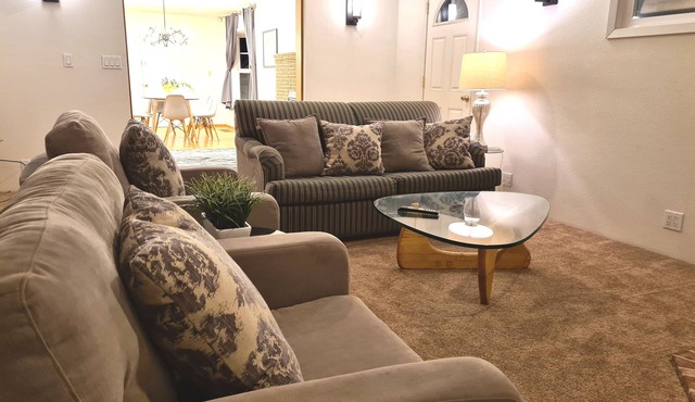 UC Davis 5 bedrm/3 bathrm 2000+ sqft quiet house