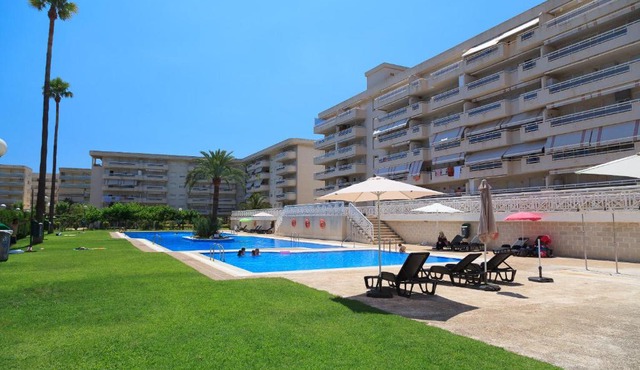 UHC Aquamarina Apartments