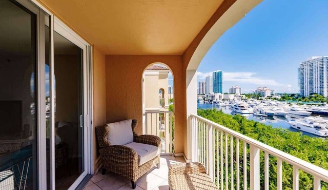 Uhost AI | 3BR Intracoastal Resort Condo